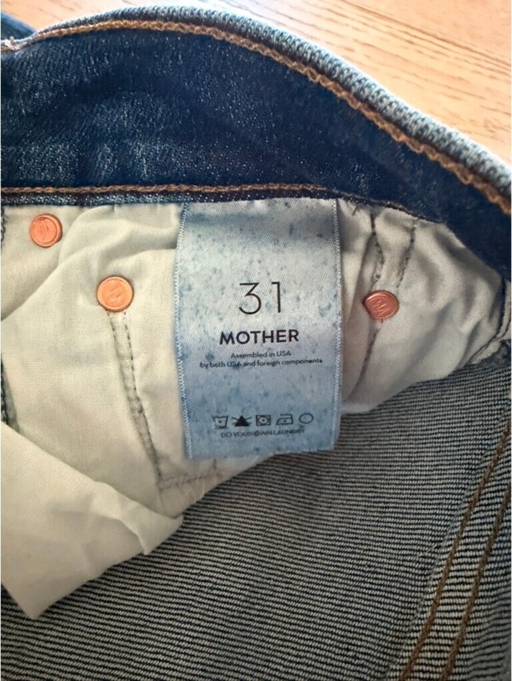 MOTHER High Waisted Bookie Sneak Bootcut Jeans 31 - Picture 4 of 9